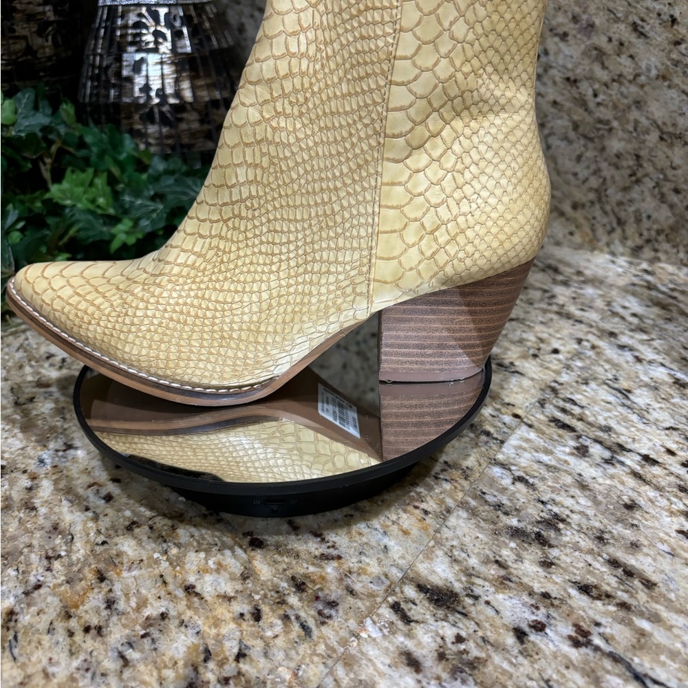 Arider Girl Danika faux snake skin ankle boots • Size 7M - Picture 2 of 7